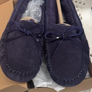 One of a kind!!!! Unique Find!!! Deep Eggplant Dakota Ugg shoe.